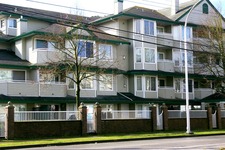 W. Newton Apartment for sale: La Costa Green 1 bedroom 620 sq.ft. (Listed 2012-03-14)