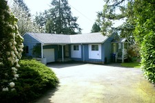 Panorama Ridge House for sale:  3 bedroom 2,226 sq.ft. (Listed 2012-04-19)