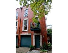 Lakeview Townhome for sale:  3 bedroom 1,995 sq.ft. (Listed 2011-11-22)