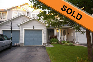 Ottawa Row Unit for sale:  3 bedroom  (Listed 2010-11-30)