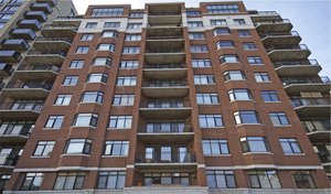 Centretown Condominium: The Everett