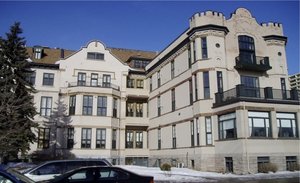 Lowertown Condominium: The Wallis House