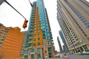 Centretown Condominium: The Pinnacle