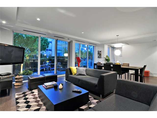 1510 Homer Mews, The Erickson