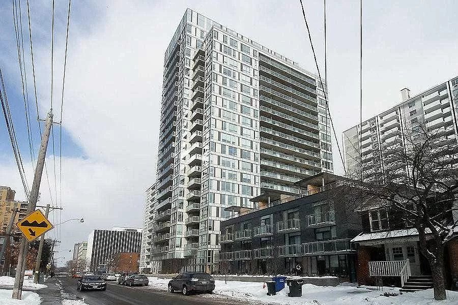 Toronto Condo for sale:  1 bedroom 600 sq.ft. (Listed 2020-02-19)