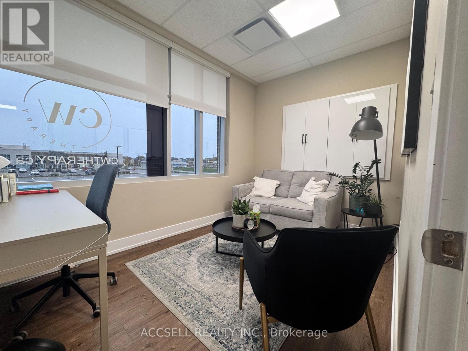 QE Queen Elizabeth Offices for sale: 707 sq.ft. (Listed 2026-06-08)