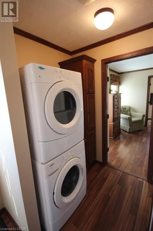 Strathroy Mobile Home for sale 2 bedroom (Listed 20200603)