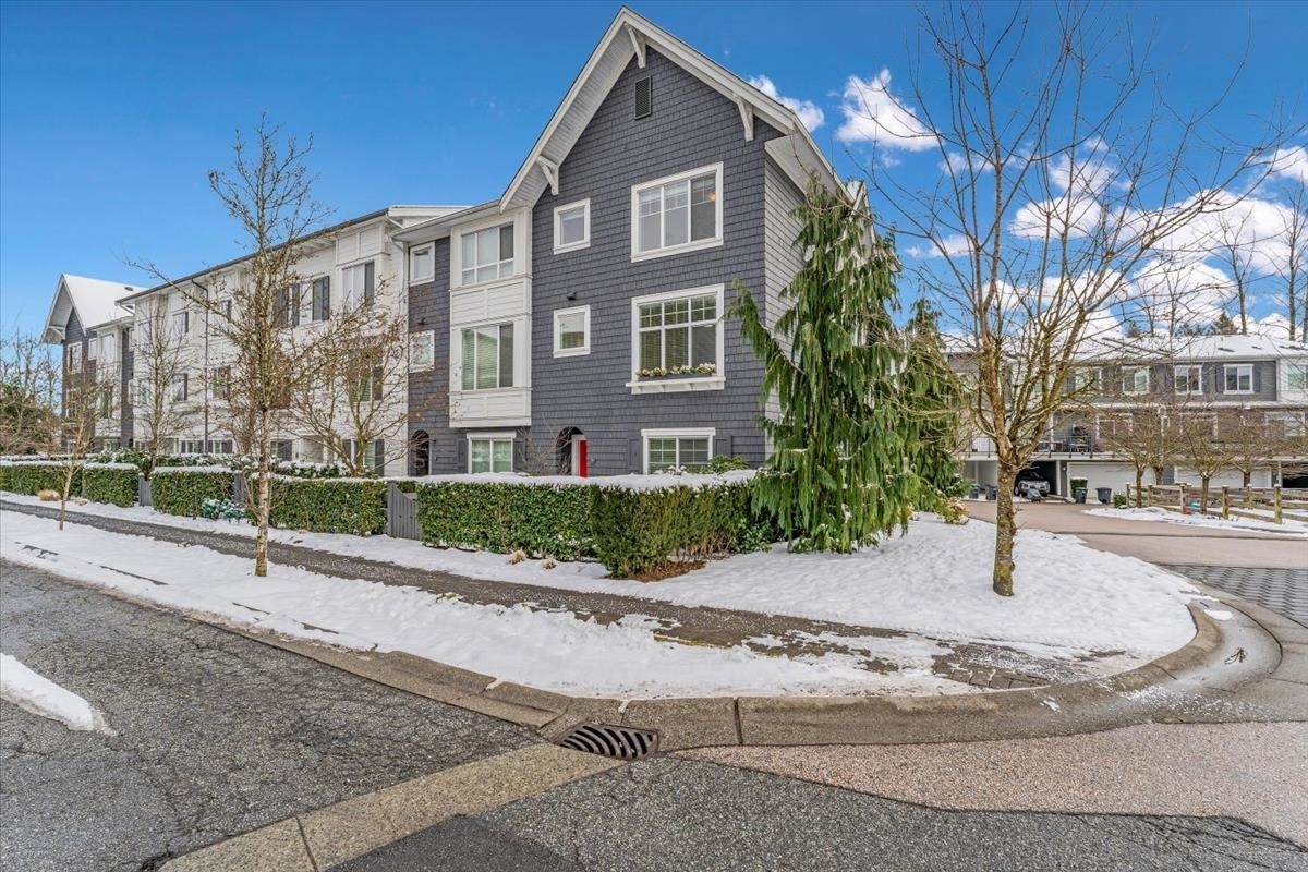 Guildford Townhouse for sale:  4 bedroom 1,779 sq.ft. (Listed 2025-02-11)