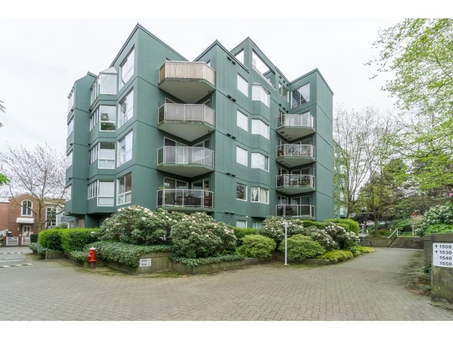 False Creek Condo for sale:  1 bedroom 854 sq.ft. (Listed 2016-04-12)