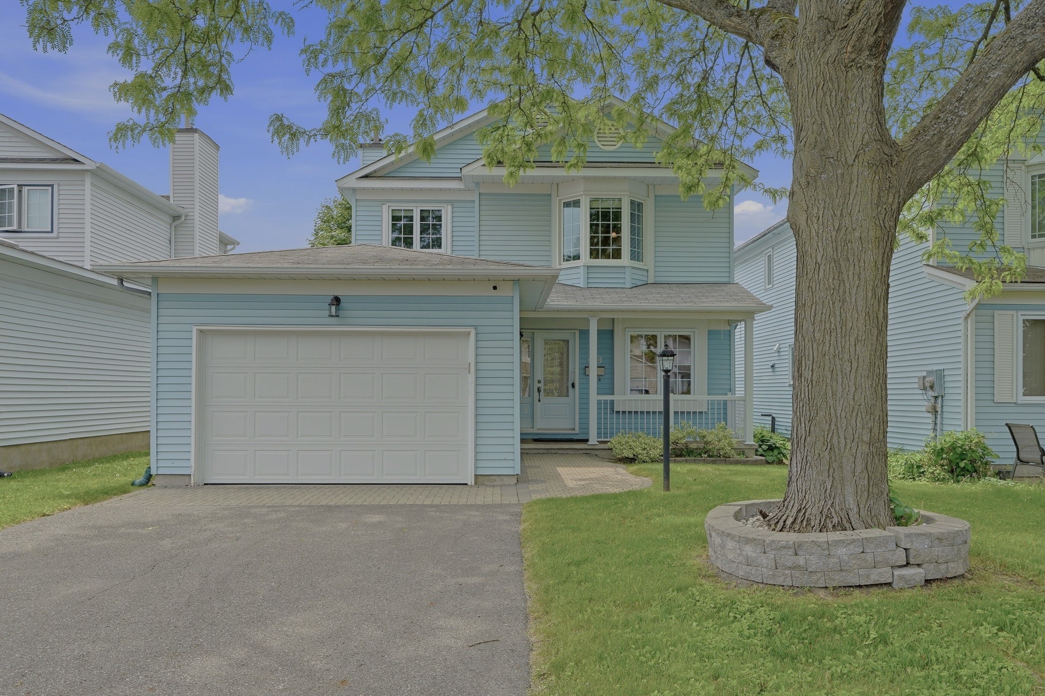 Bilberry Creek/Queenswood Heights House for sale: 3 bedroom 1,500 sq.ft. (Listed 2026-06-25)