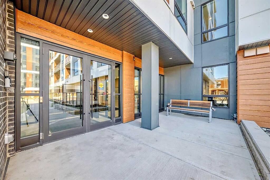 Belvedere Condo apartment for rent:  2 bedroom  Stainless Steel Appliances, Granite Countertop, Tile Backsplash 680 sq.ft. (Listed 2025-09-18)