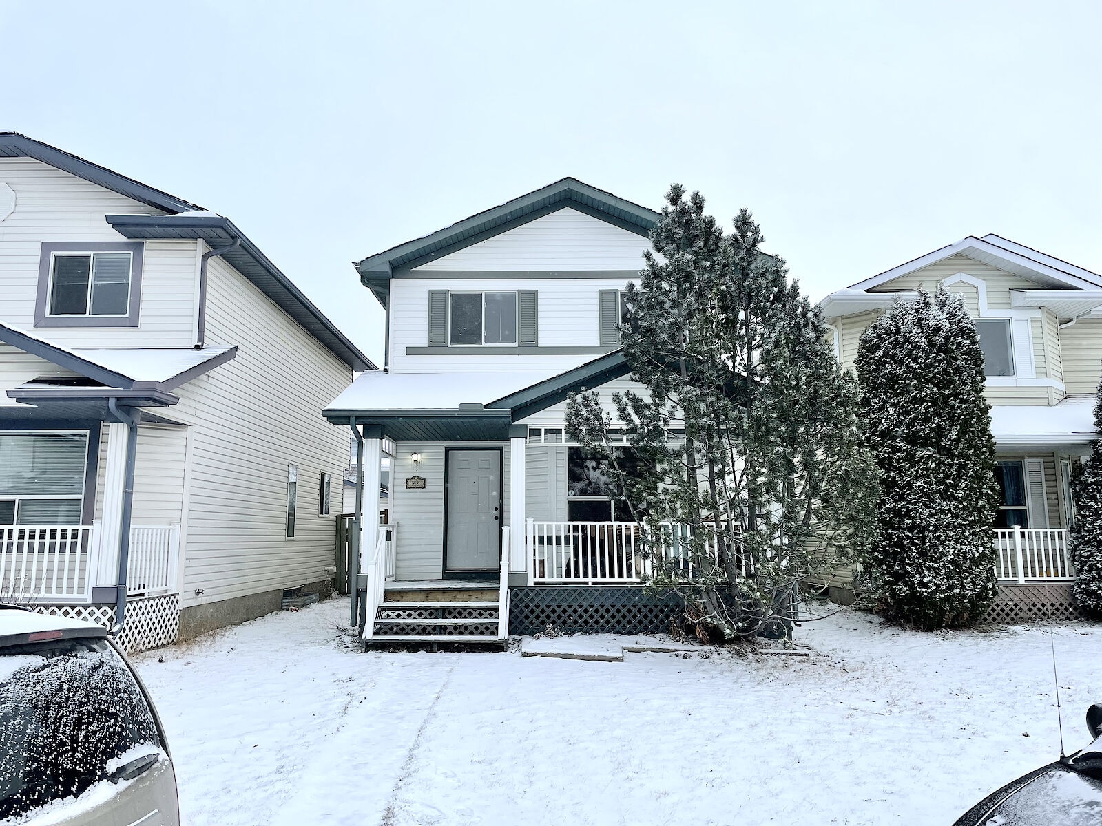 Arbour Lake House for rent:  3+den  Hardwood Floors 1,296 sq.ft. (Listed 2026-01-01)