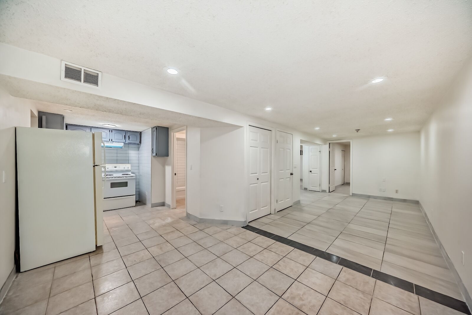 Thorncliffe Basement of single family home for rent:  2 bedroom  (Listed 2025-12-03)