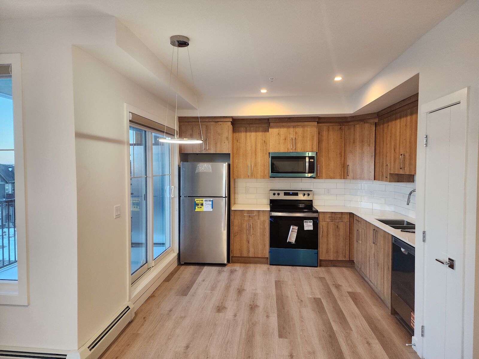 Skyview Ranch Condo apartment for rent:  2 bedroom  Stainless Steel Appliances, Marble Countertop, Laminate Floors 775 sq.ft. (Listed 2025-12-29)