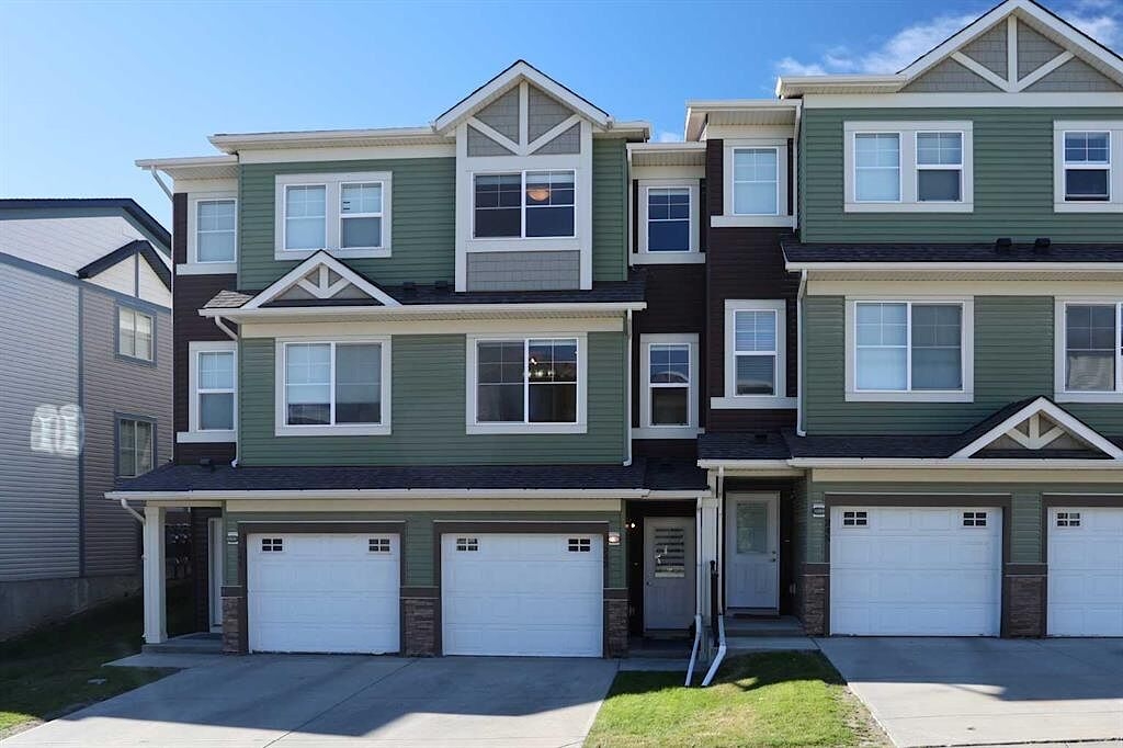 Sage Hill Row/Townhouse for rent:  3 bedroom  Stainless Steel Appliances, Tile Backsplash, Laminate Floors 1,300 sq.ft. (Listed 2026-01-19)