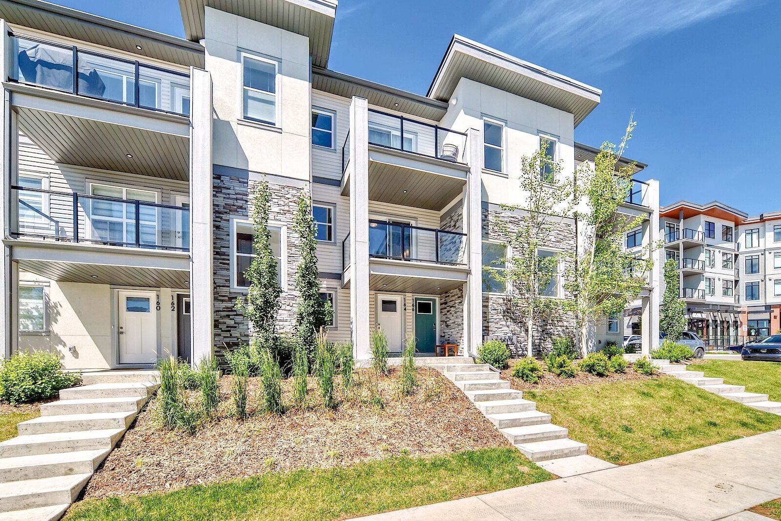 Springbank Hill Townhouse for rent:  1 bedroom  Stainless Steel Appliances, Laminate Floors  (Listed 2026-07-01)