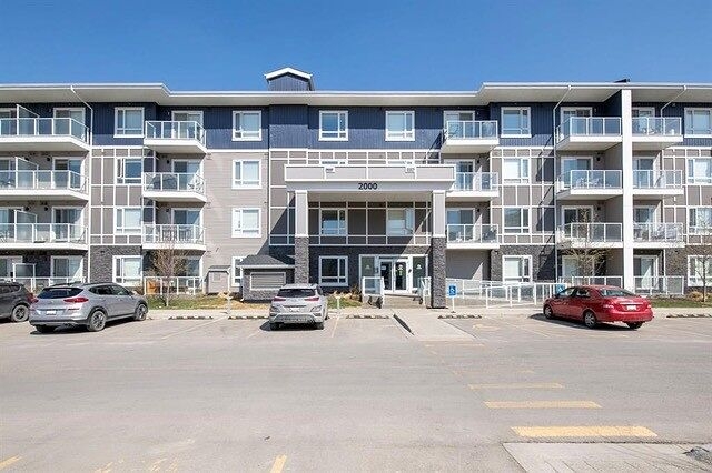 Cornerstone Condo apartment for rent:  2 bedroom  Stainless Steel Appliances, Laminate Floors 720 sq.ft. (Listed 2026-07-01)