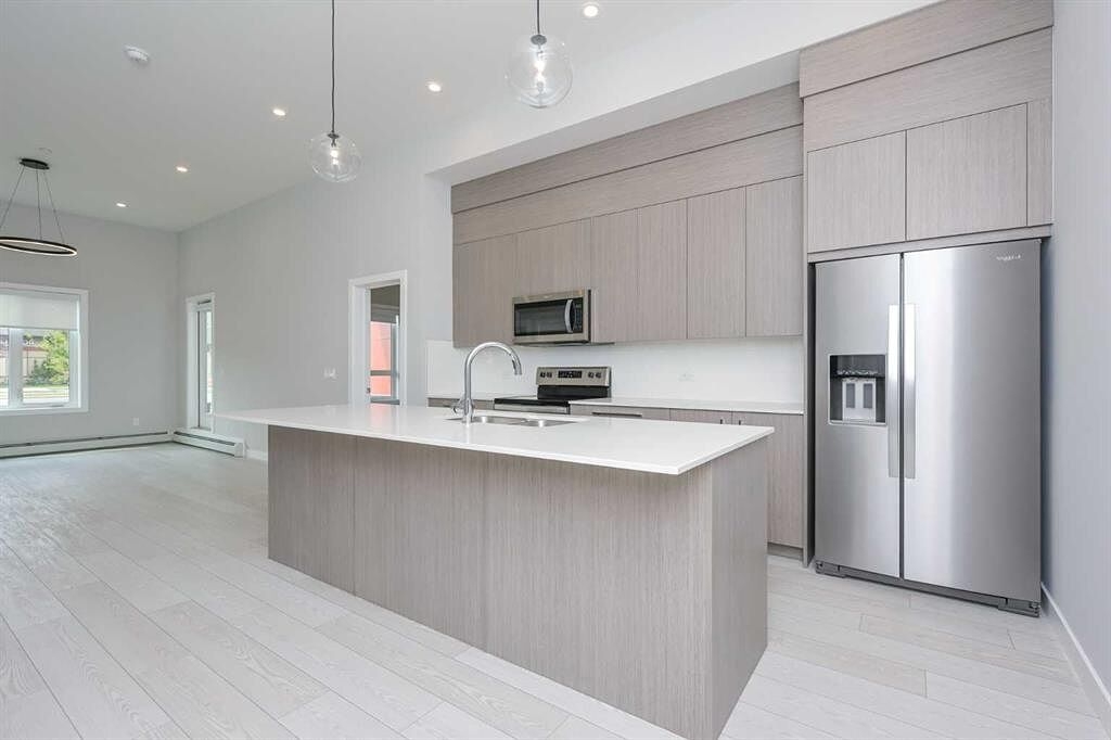 Skyview Ranch Condo apartment for rent:  3 bedroom  Stainless Steel Appliances, Glass Shower, Laminate Floors 1,100 sq.ft. (Listed 2026-06-19)