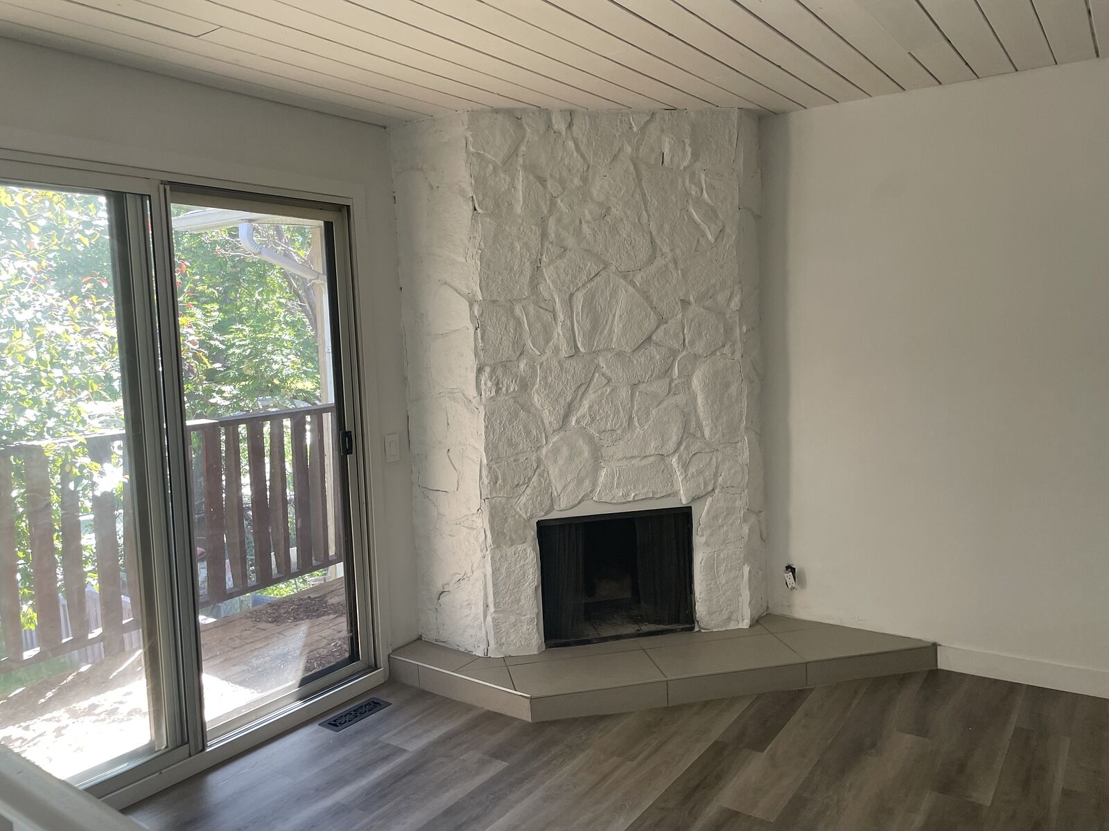 Forest Lawn Townhouse for rent:  2 bedroom  Laminate Floors 800 sq.ft. (Listed 2026-06-23)