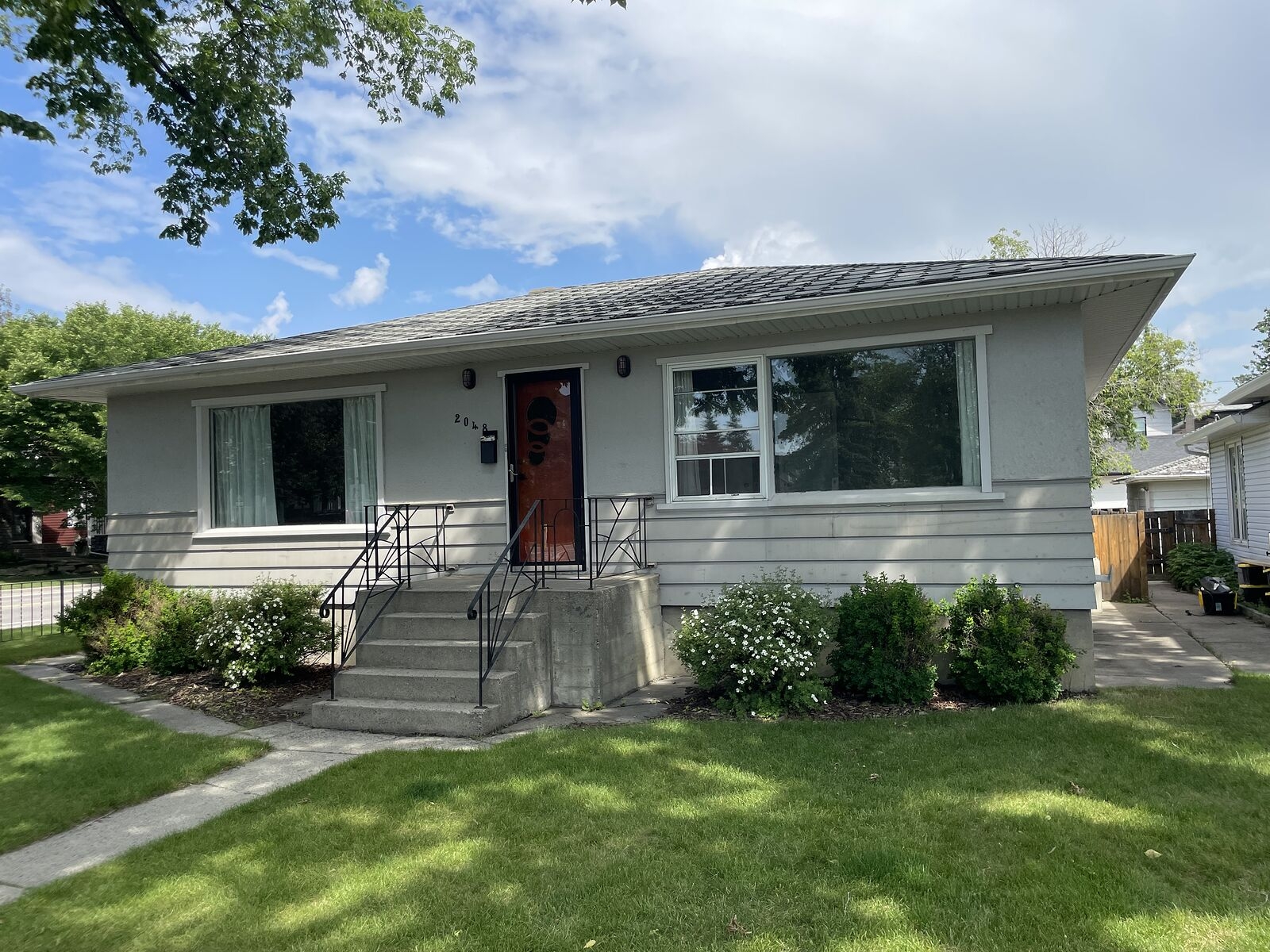 Altadore Basement of single family home for rent:  2 bedroom  Laminate Floors 750 sq.ft. (Listed 2026-07-06)