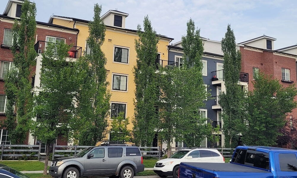 Copperfield Condo apartment for rent:  2 bedroom  Stainless Steel Appliances, Laminate Floors 900 sq.ft. (Listed 2026-07-09)