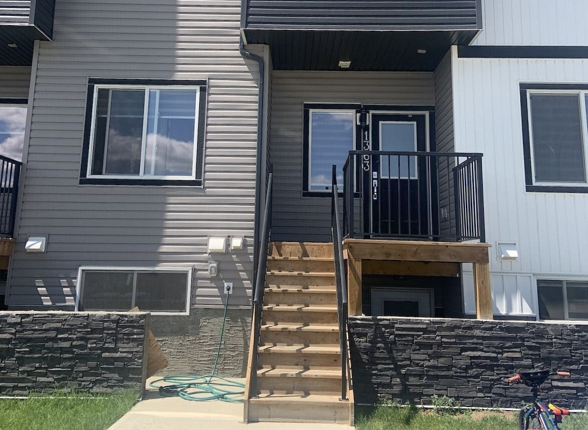 Cornerstone Basement of single family home for rent:  Studio  Laminate Floors  (Listed 2026-09-01)