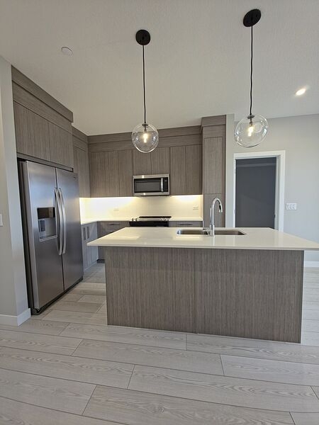 Cornerstone Condo apartment for rent:  Studio  Stainless Steel Appliances, Laminate Floors  (Listed 2026-10-01)