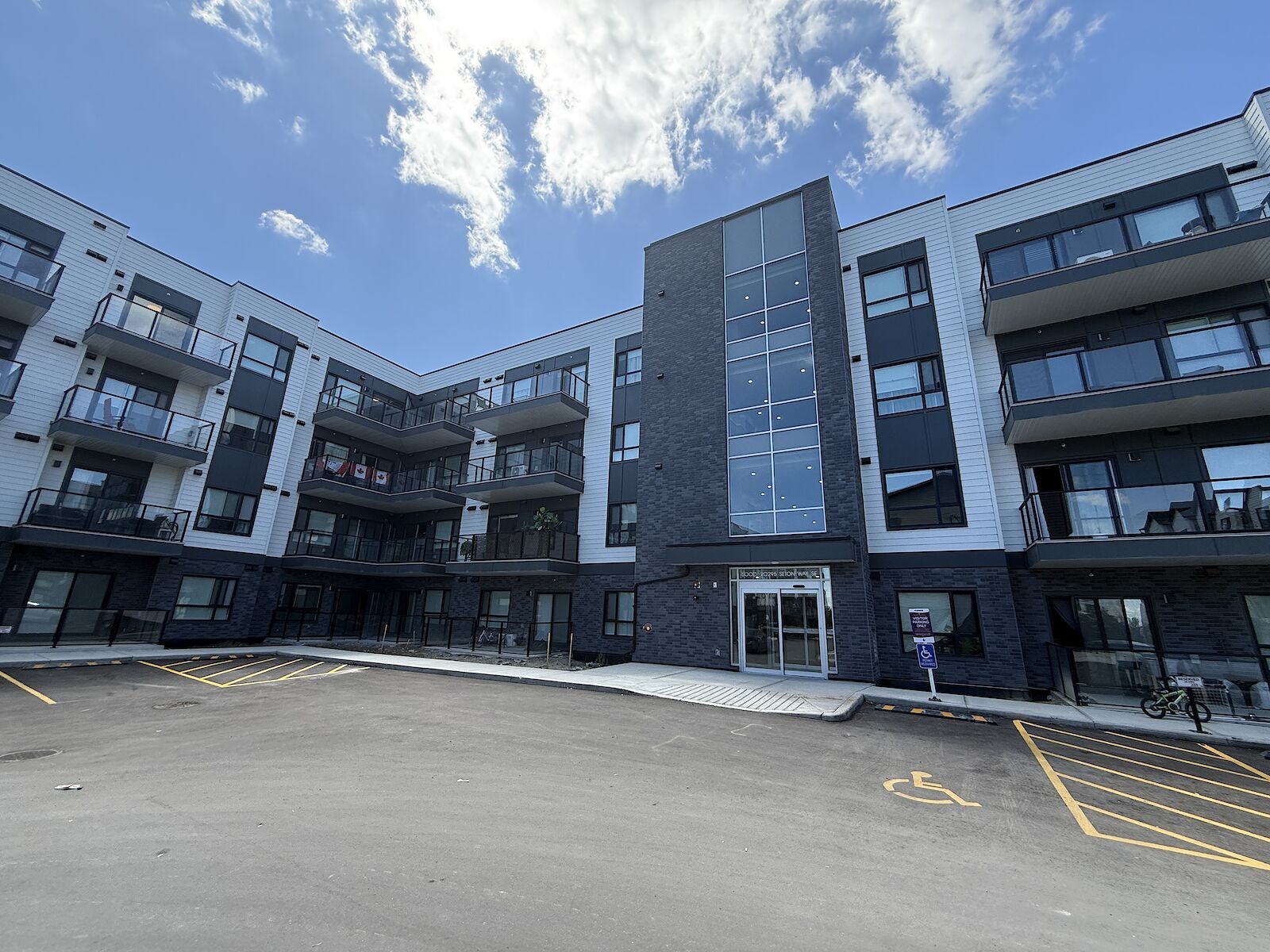 Seton Condo apartment for rent:  1 bedroom  Stainless Steel Appliances, Laminate Floors  (Listed 2025-07-21)