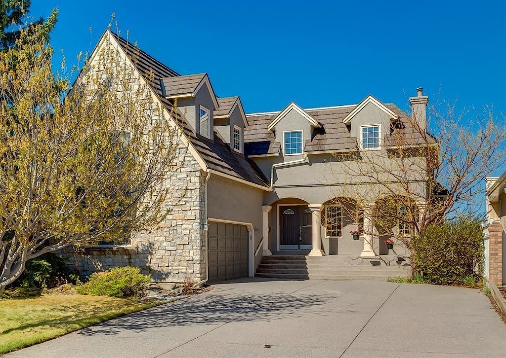 Executive Estate Home on the Hill