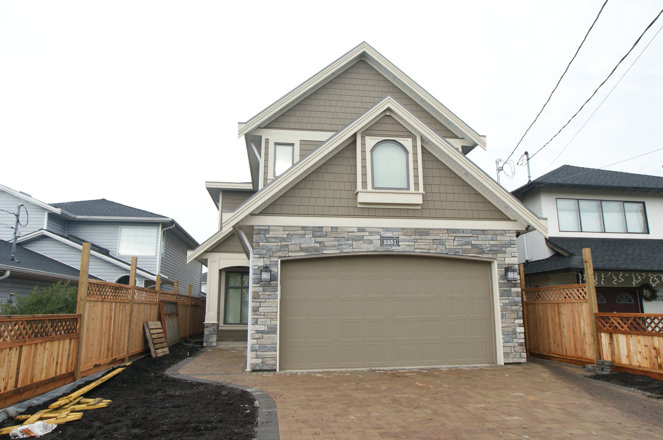 Steveston Village Detached Home for sale:  4 bedroom 2,175 sq.ft. (Listed 1200-05-13)