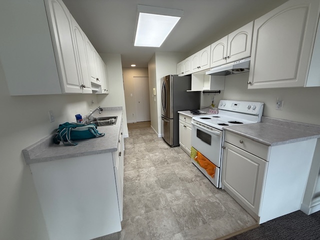 Penticton Apartment for rent: Lexington Place 2 bedroom  (Listed 2025-10-01)