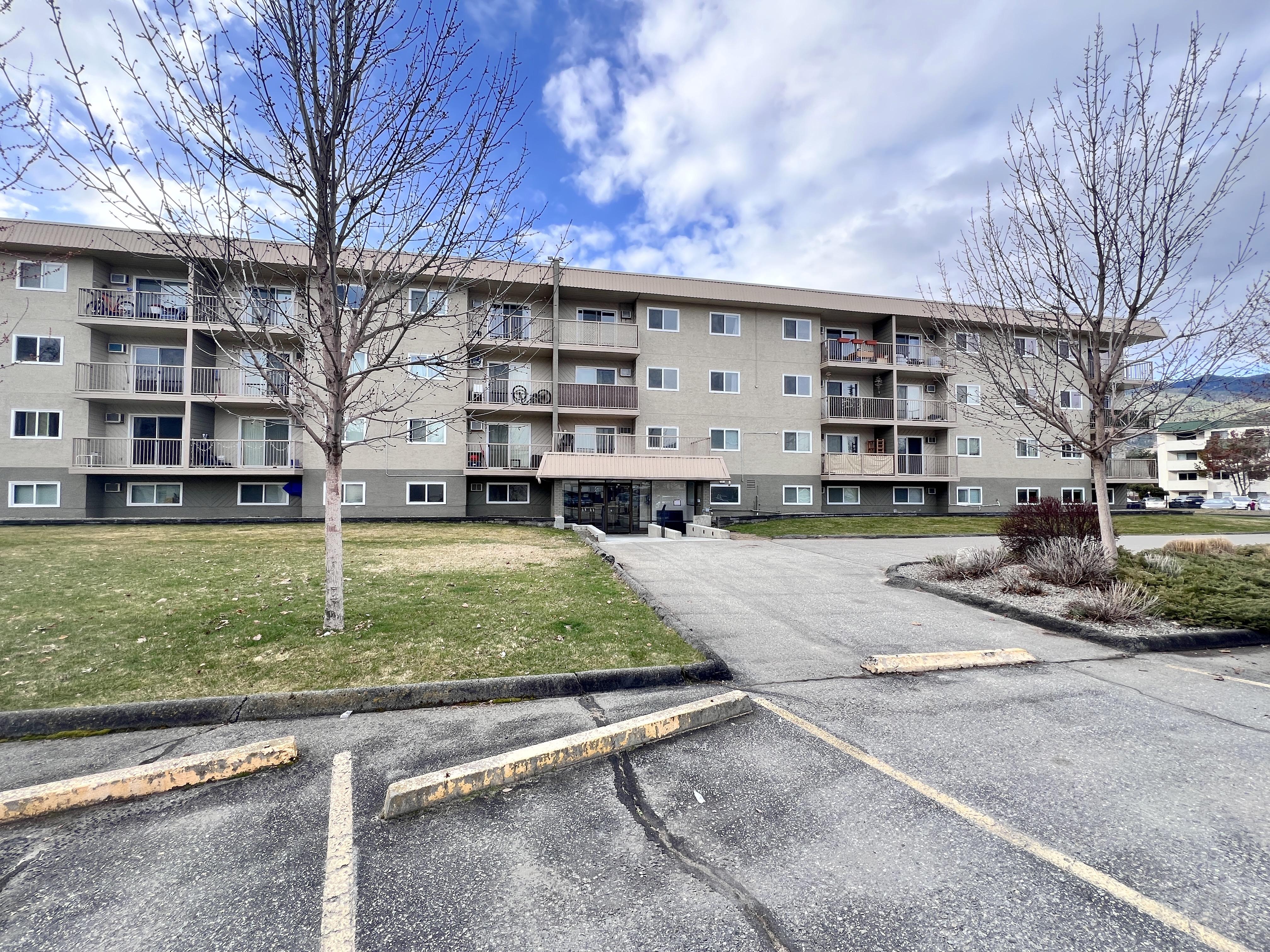 Skaha Lake Apartment for rent:  1 bedroom  (Listed 2025-10-01)