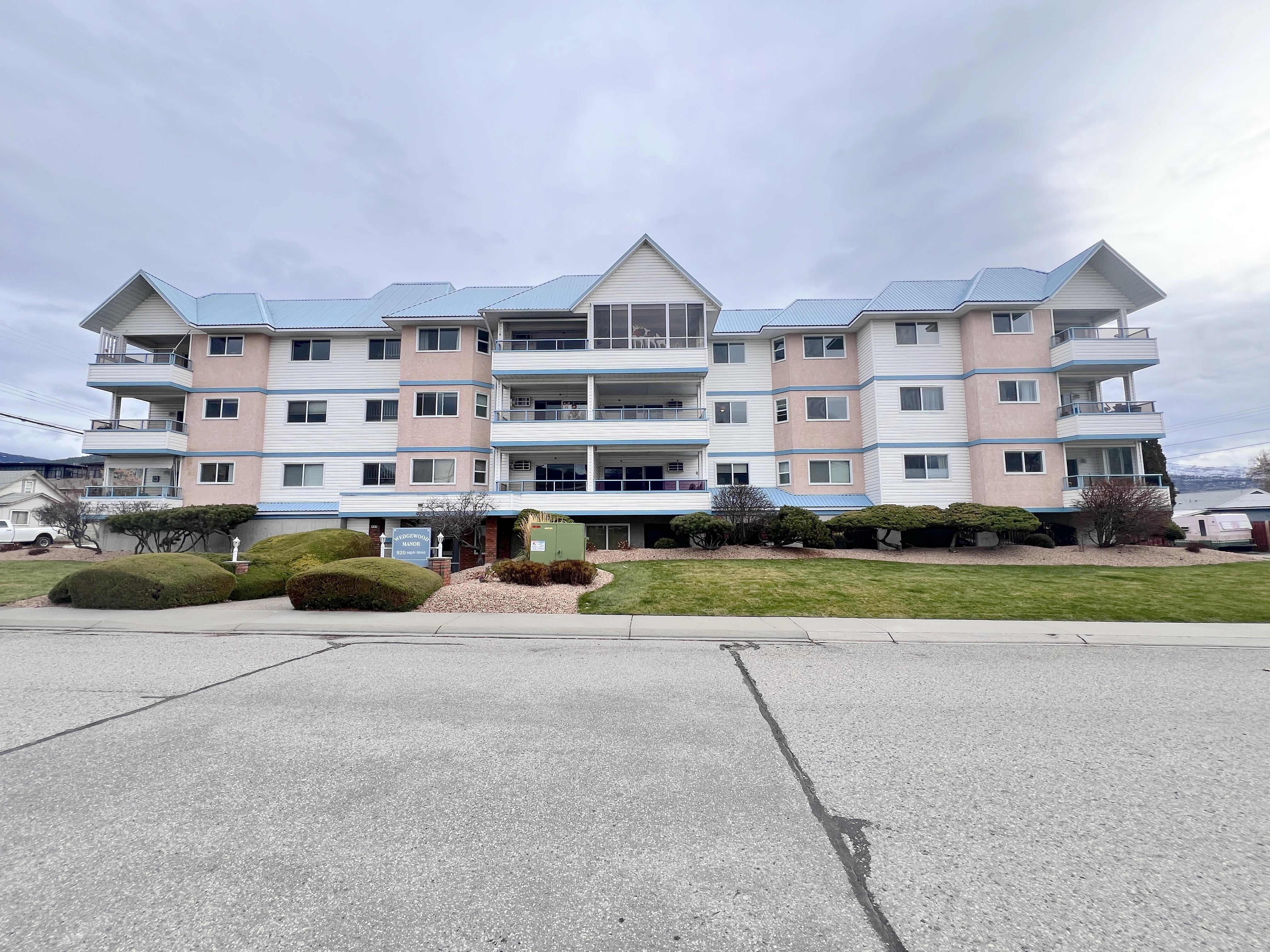 Penticton Apartment for rent:  2 bedroom  (Listed 2026-01-01)