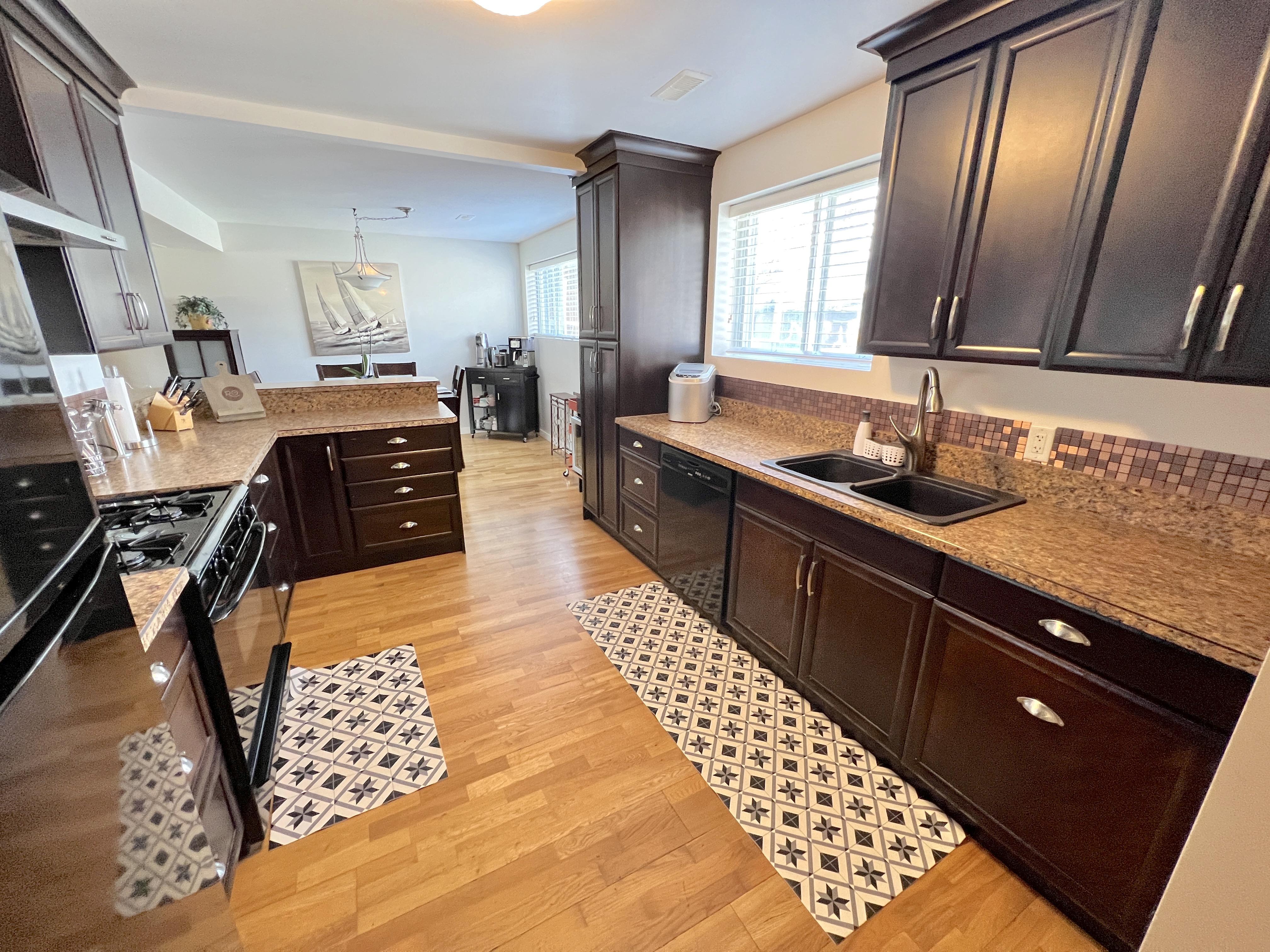 Penticton Lower Level of House for rent:  2 bedroom  Laminate Floors  (Listed 2026-04-01)