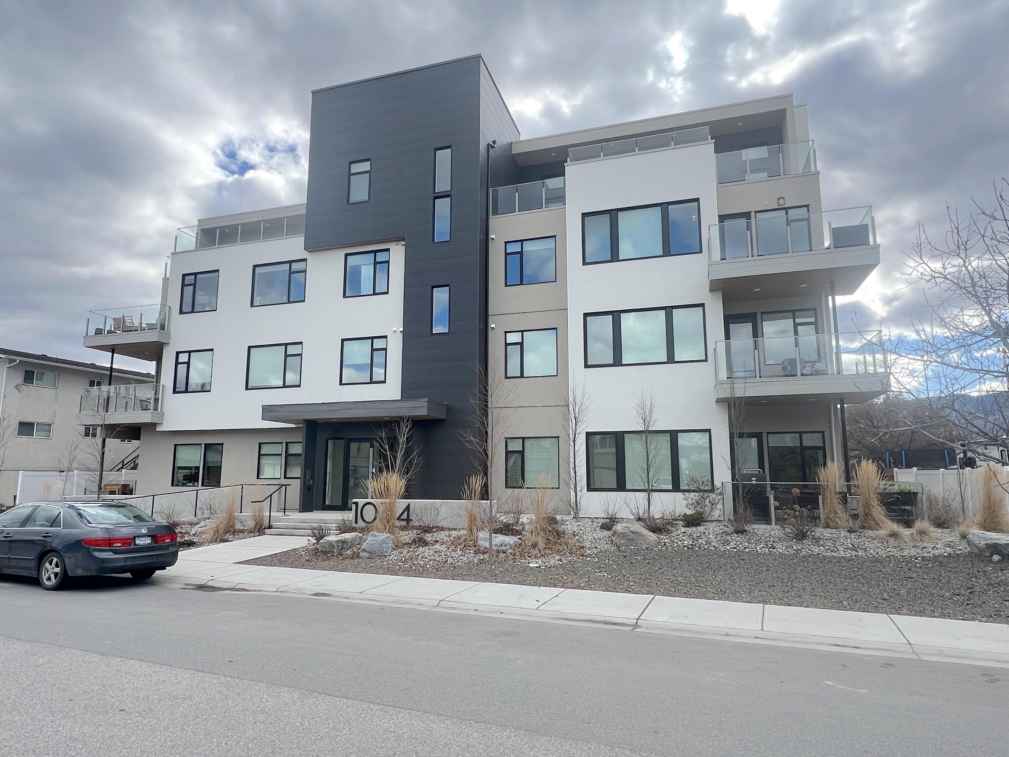 Penticton Condominium for rent:  2 bedroom  Stainless Steel Appliances  (Listed 2026-04-01)