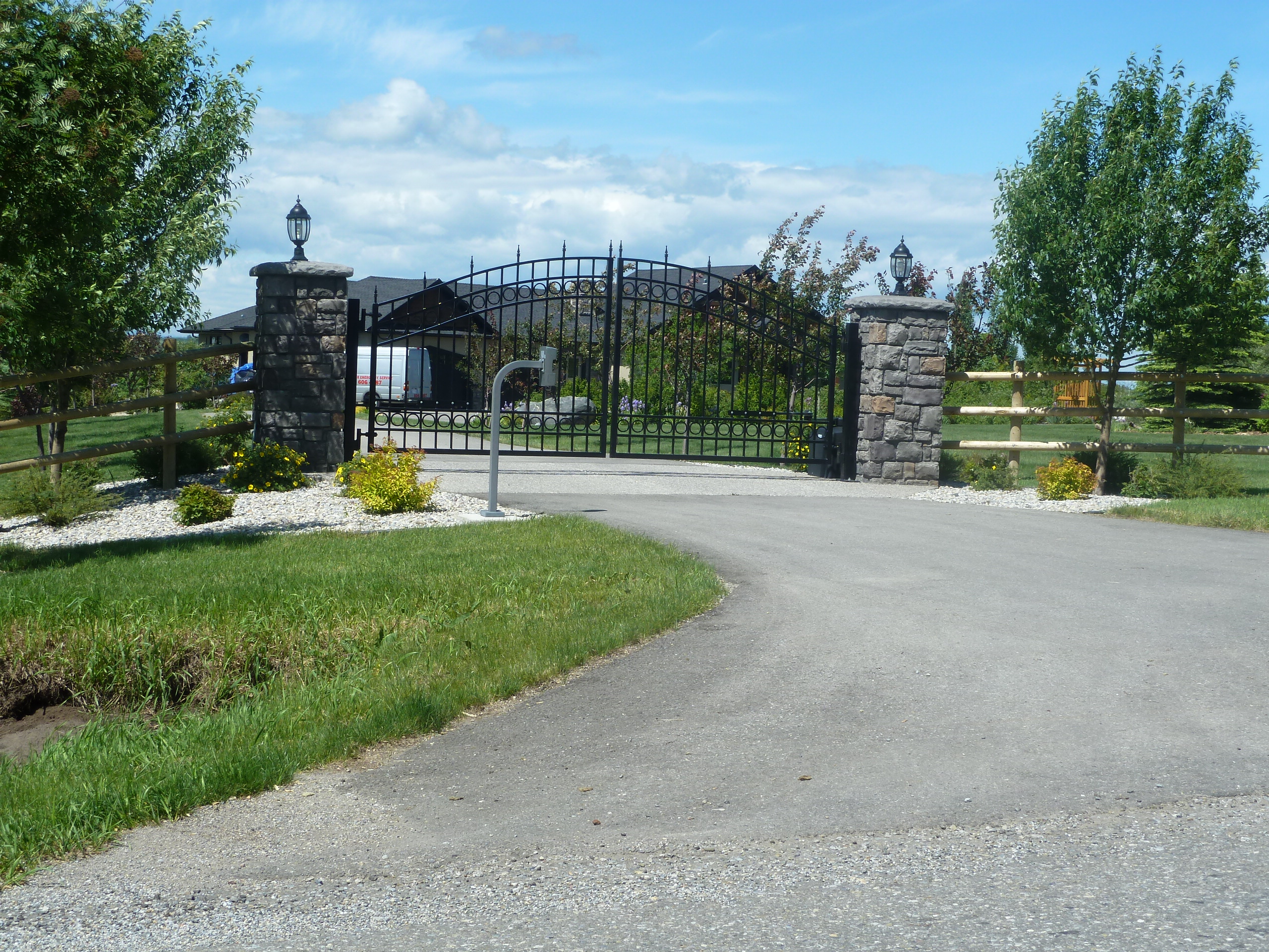 Dewinton House for sale: bd 4 bedroom 3,012 sq.ft. (Listed 2012-07-02)