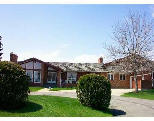 Priddis House for sale: 4 bedroom 3,834.14 sq.ft. (Listed 2014-05-13)