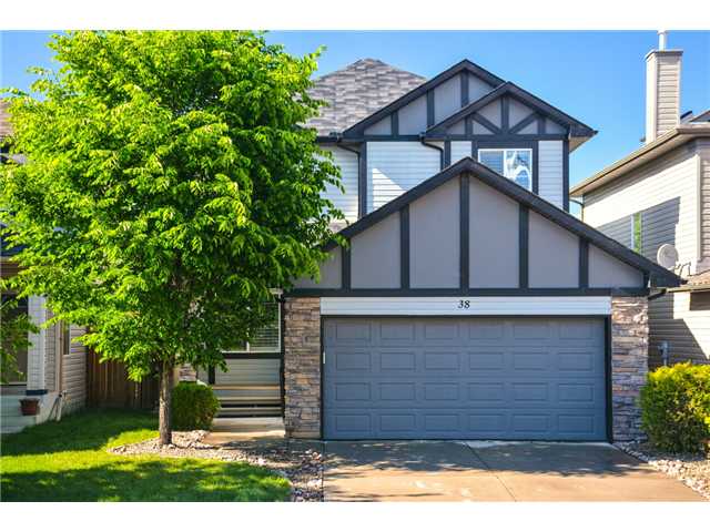 Cranston House for sale: 3 bedroom Stainless Steel Appliances 1,862 sq.ft. (Listed 2014-10-07)