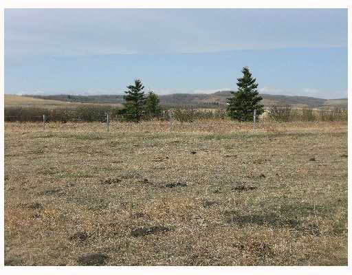 & Mountain Views House for sale: Studio (Listed 2011-06-13)