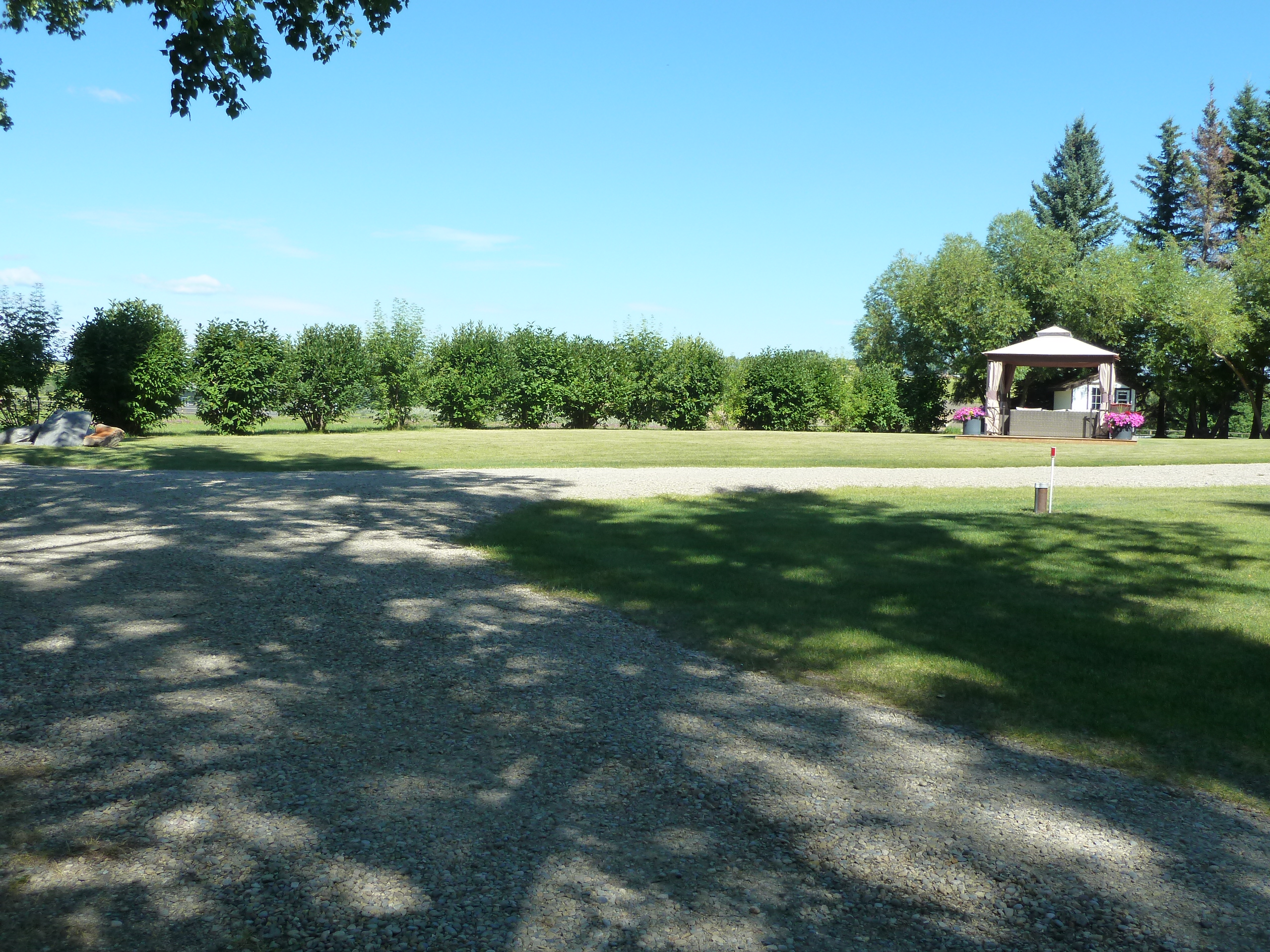 Priddis House for sale: 4 bedroom Stainless Steel Appliances 1,386 sq.ft. (Listed 2017-08-24)