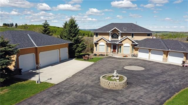 Red Deer Lake/Priddis House for sale: 5 bedroom 2,779 sq.ft. (Listed 2020-09-01)