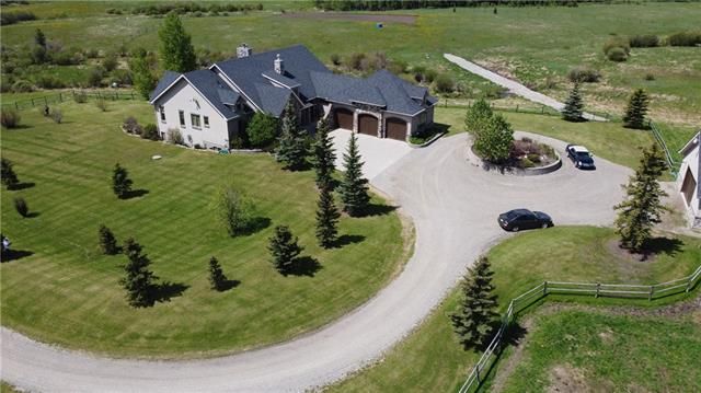 Priddis/Red Deer Lake Detached for sale: 5 bedroom 3,147 sq.ft. (Listed 2020-06-12)