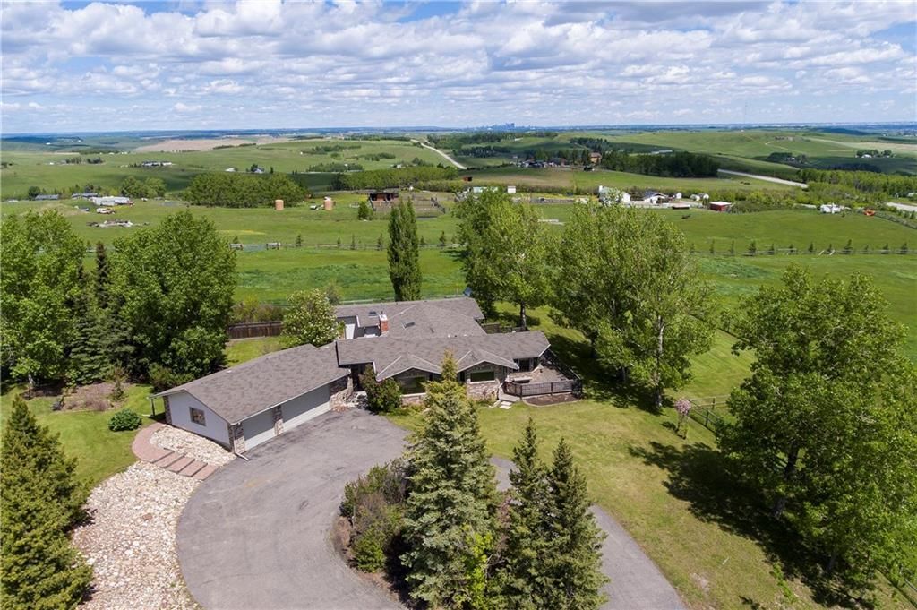 South Red Deer Lake ACREAGE for sale: 3 bedroom 2,843 sq.ft. (Listed 2020-07-31)