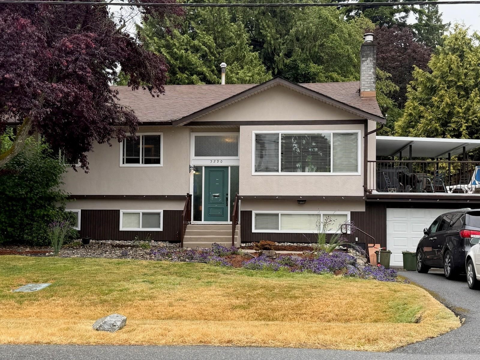 Cliff Drive Single Family Residence for sale:  5 bedroom 2,671 sq.ft. (Listed 2025-08-26)