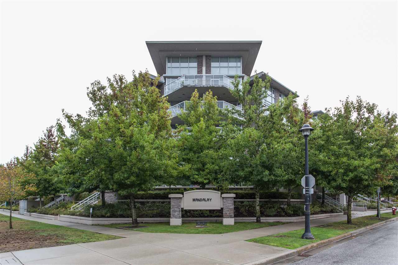 McLennan North Condo for sale:  1 bedroom 576 sq.ft. (Listed 2019-09-13)