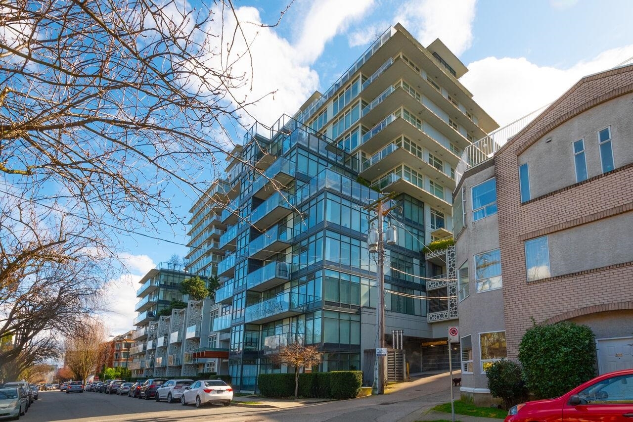 Fairview VW Apartment/Condo for sale: 1 bedroom 794 sq.ft. (Listed 2026-06-30)