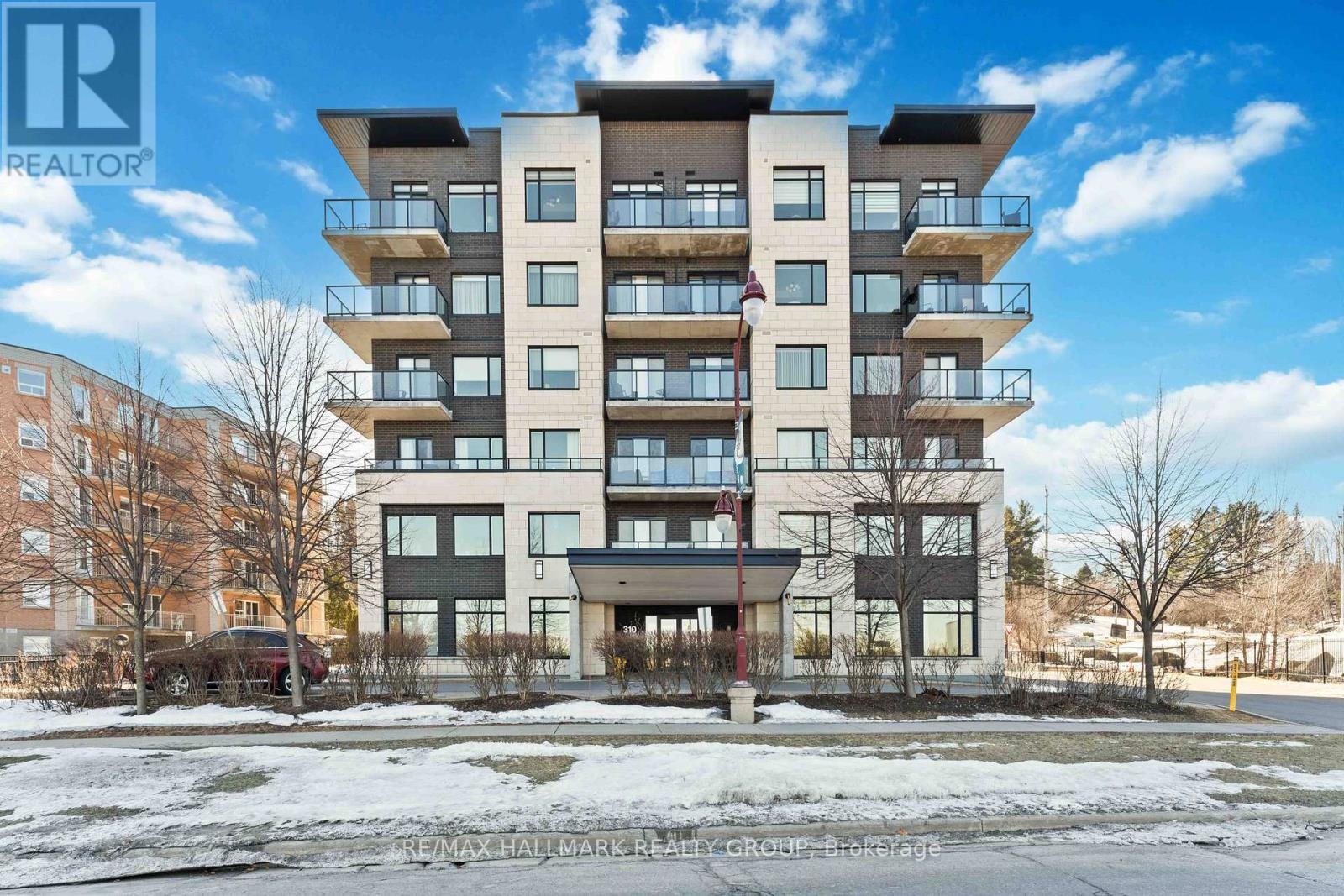 Ottawa Apartment for sale:  2 bedroom 1,000 sq.ft. (Listed 2025-03-21)