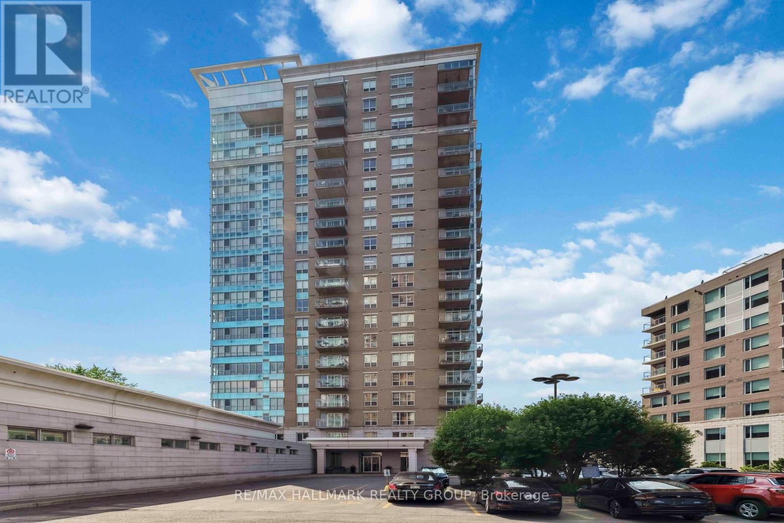 Ottawa Apartment for sale: 2 bedroom 900 sq.ft. (Listed 2025-07-17)