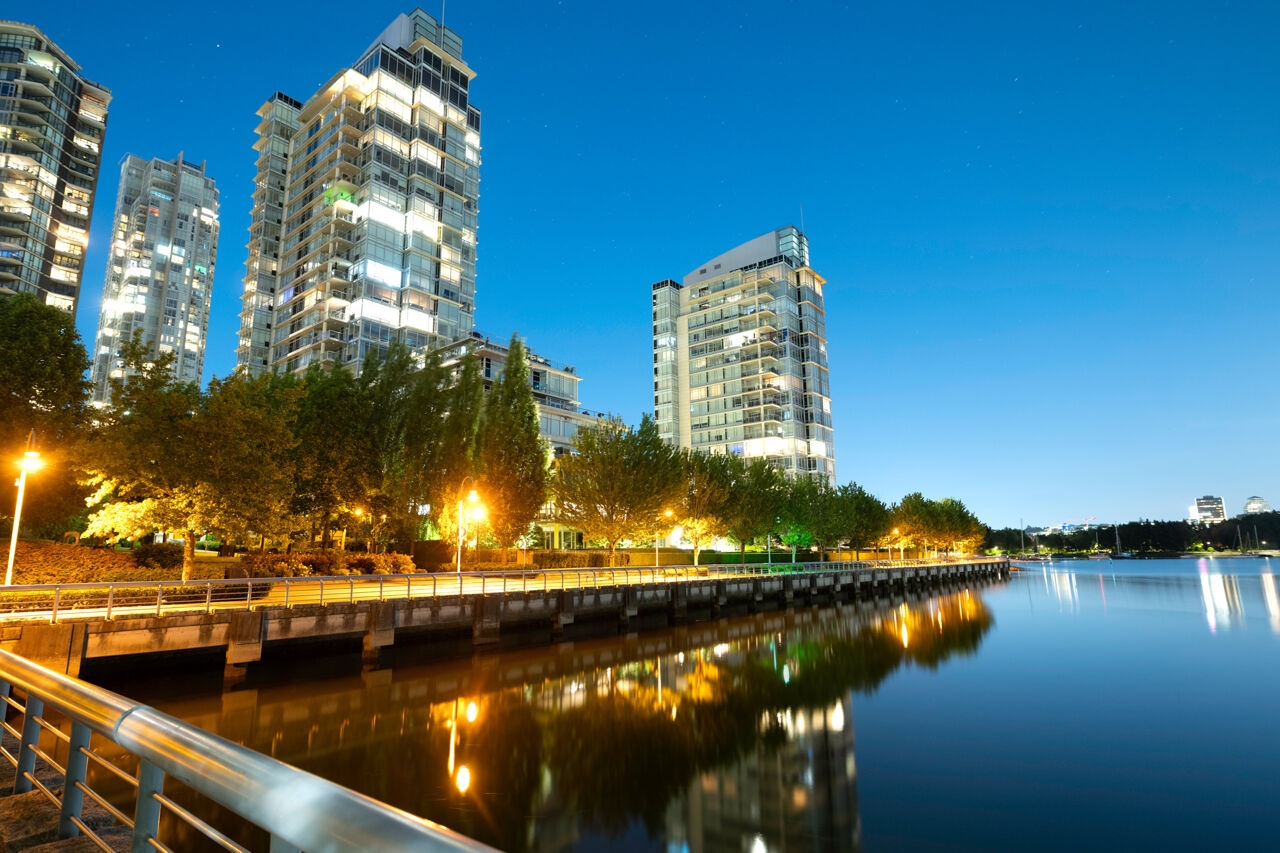 Vancouver WATERFRONT CONDO AT KING'S LANDING for sale:  2 PLUS OFFICE 1,739 sq.ft. (Listed 2025-06-12)