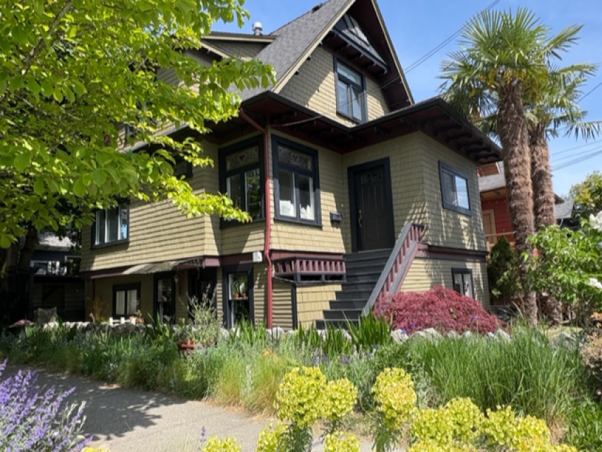 Vancouver CEDAR COTTAGE CHARACTER HOME WITH 2-BEDROOM SUITE for sale: 5 bedroom Stainless Steel Appliances, Hardwood Floors 2,181 sq.ft. (Listed 2026-05-20)